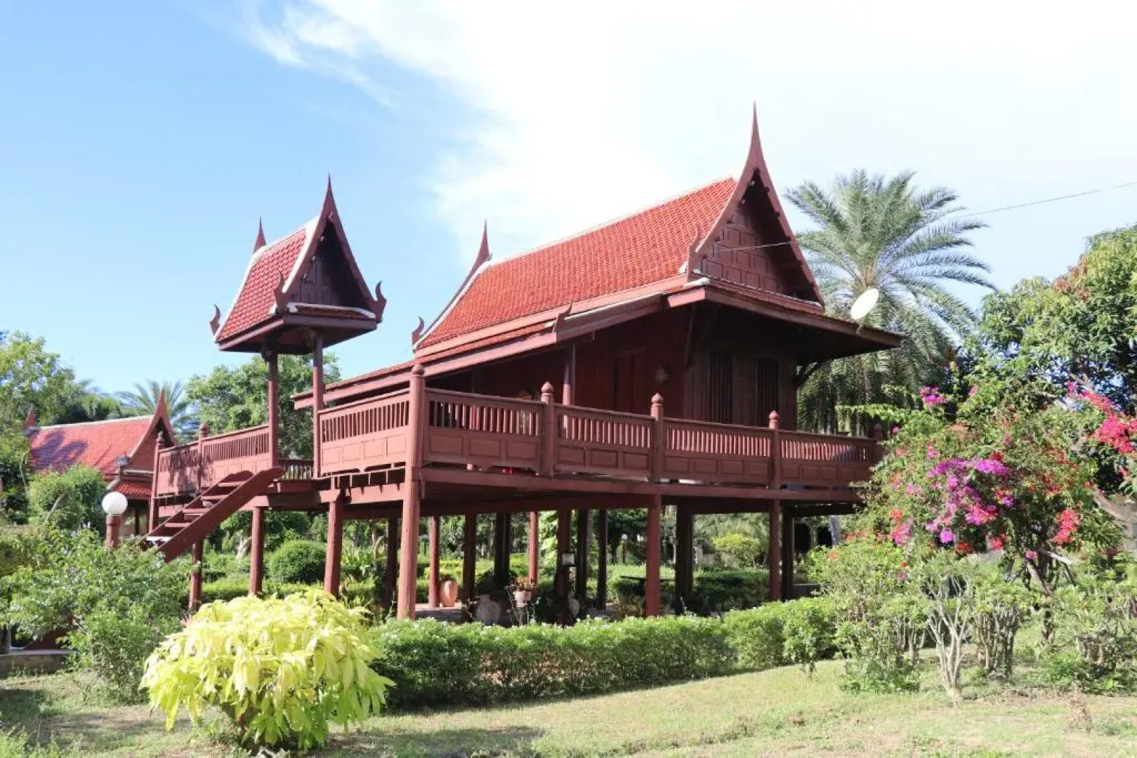 บ้านไทยรีสอร์ท