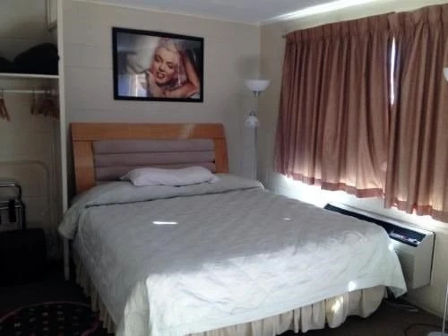 Moonlight Motor Lodge