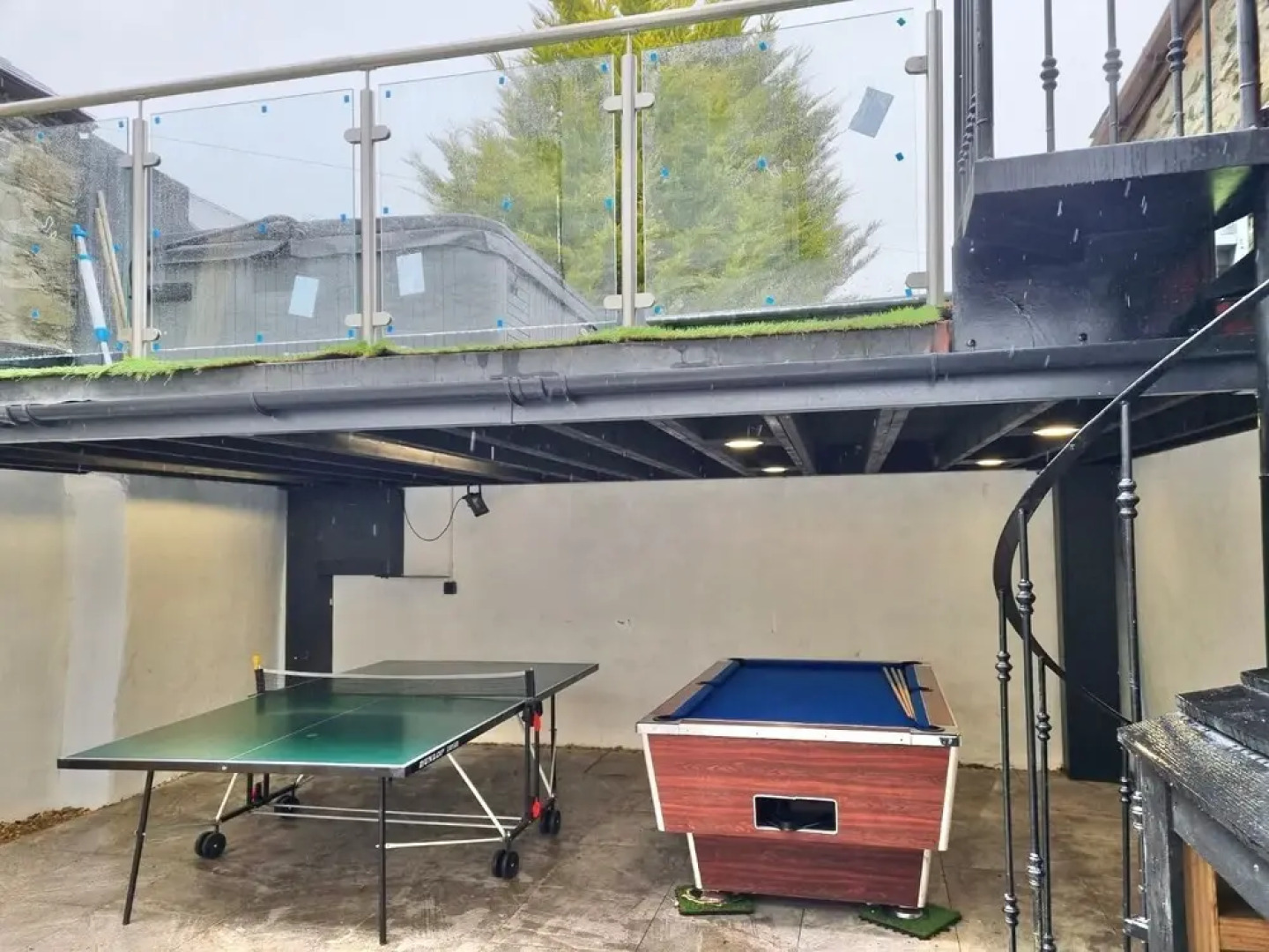 Brackendale Luxury Townhouse, hot Tub,sauna, Games