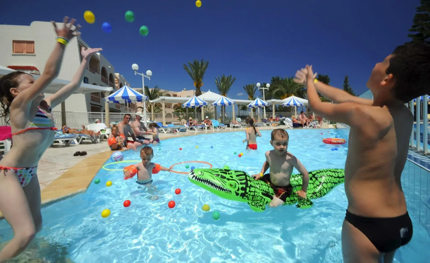 Abou Sofiane-Families & Couples Only