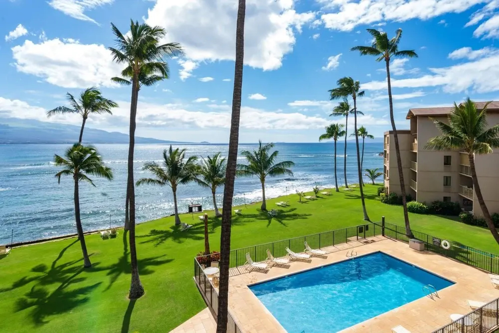 Maalaea Kai #410 2 Bedroom Condo by RedAwning