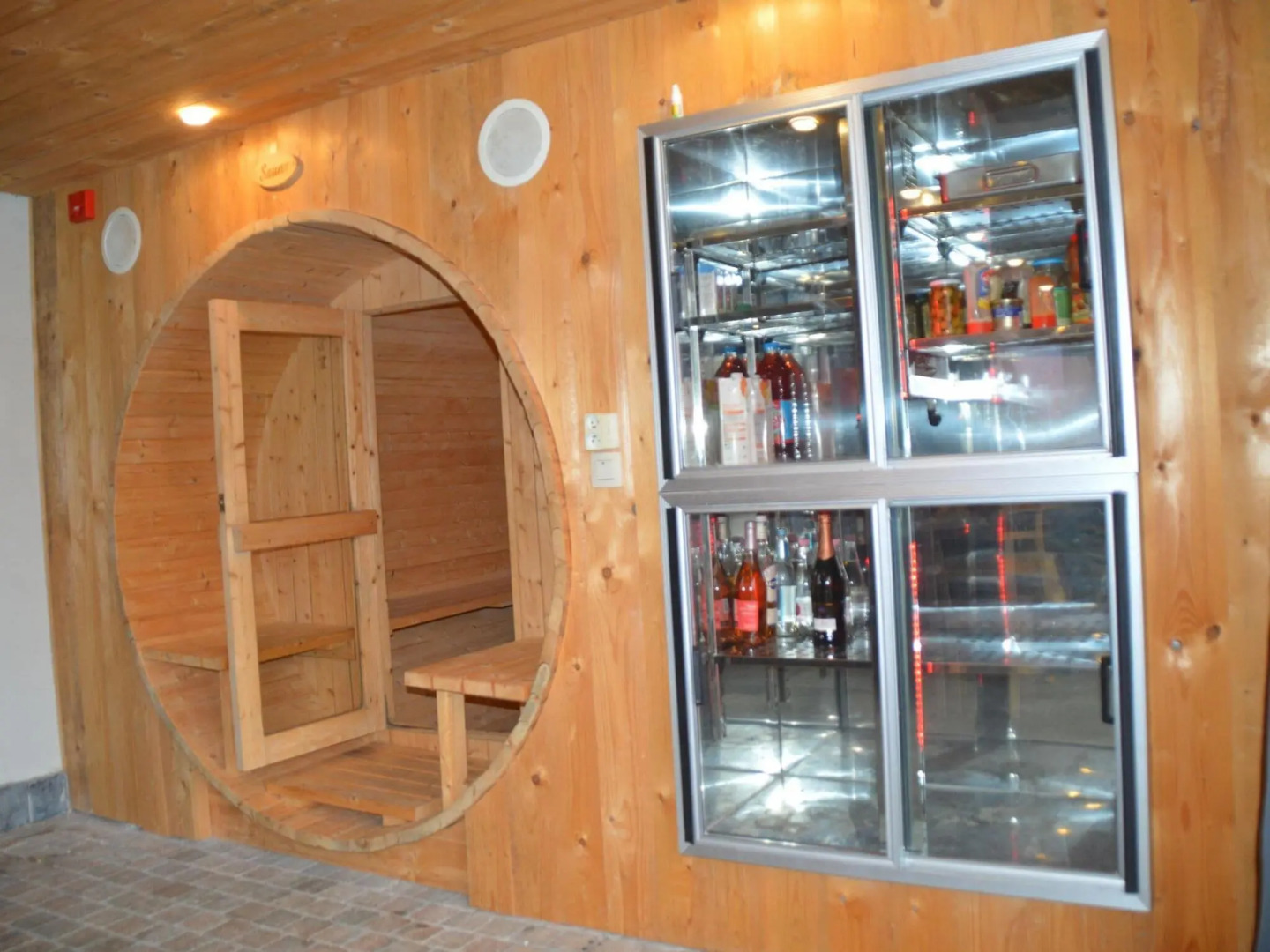 Verviers Villa With Sauna