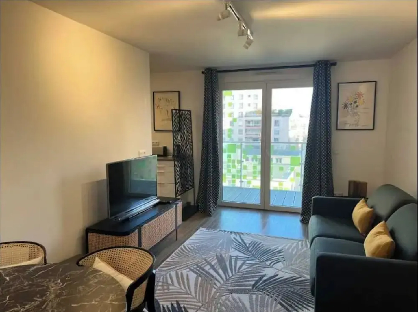 Flat With Balcony 4p/1bdr Near La Defense