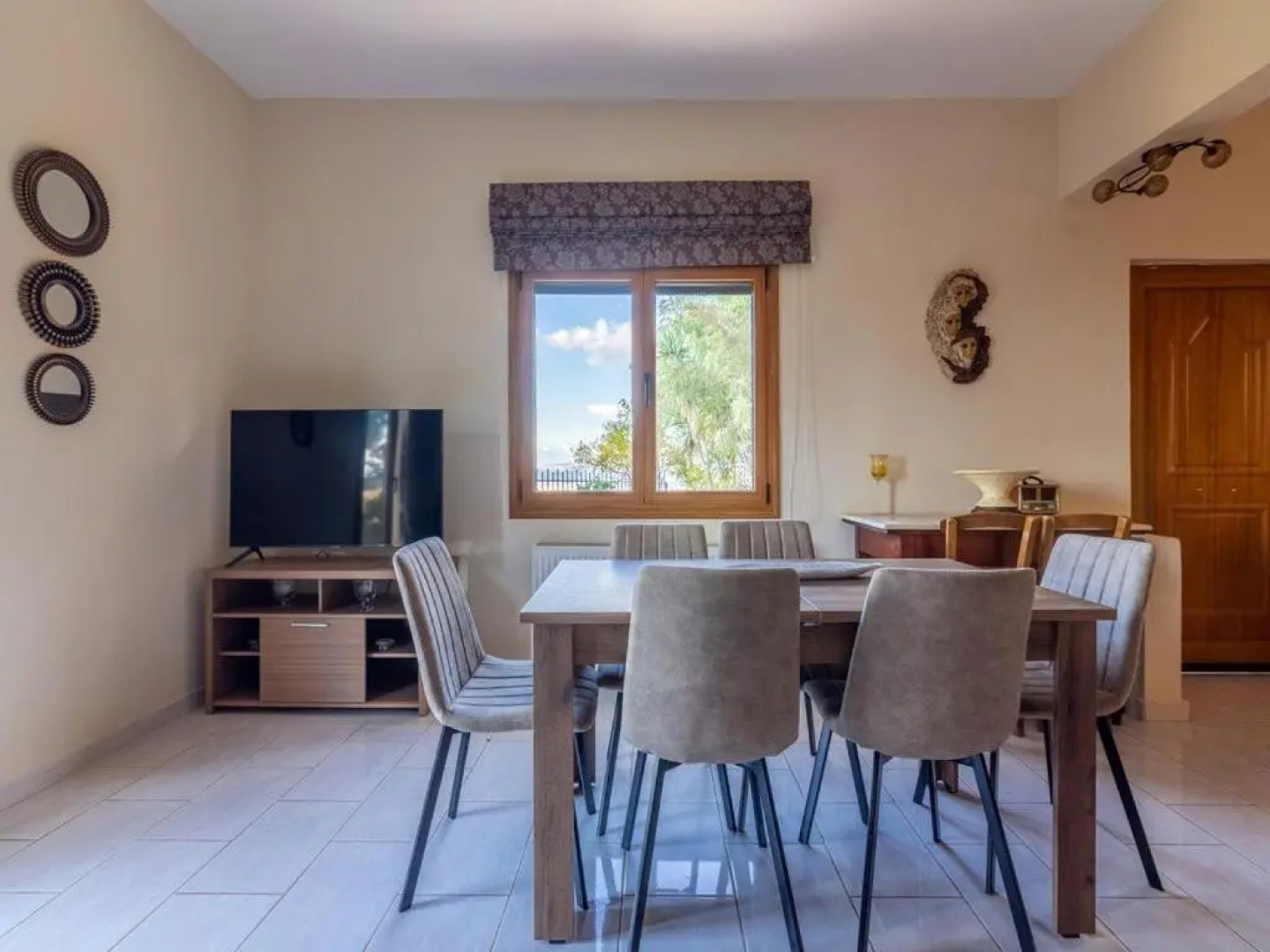 Roza House With Great View