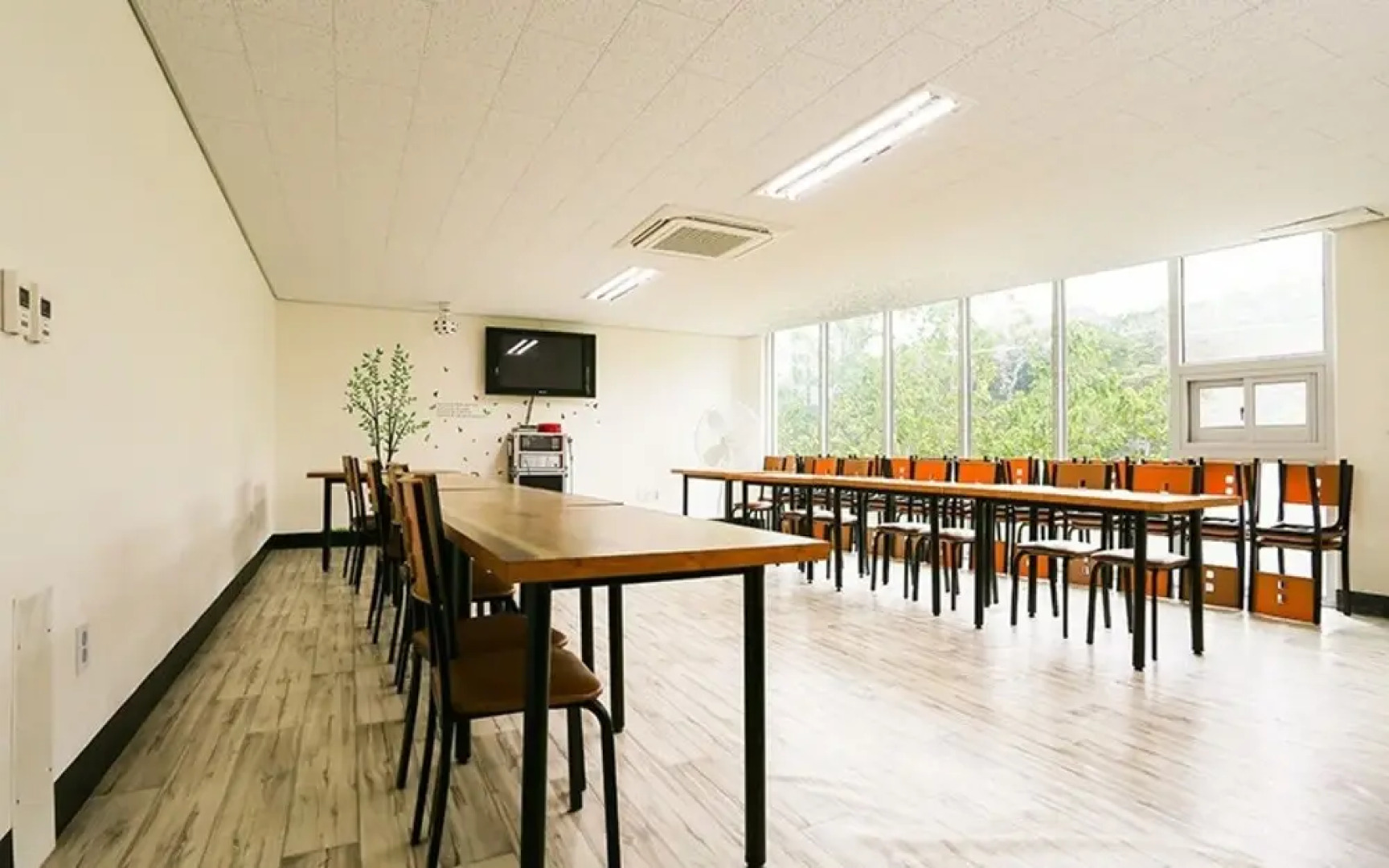 Hamyang Saedeulbaramhwangto Pension