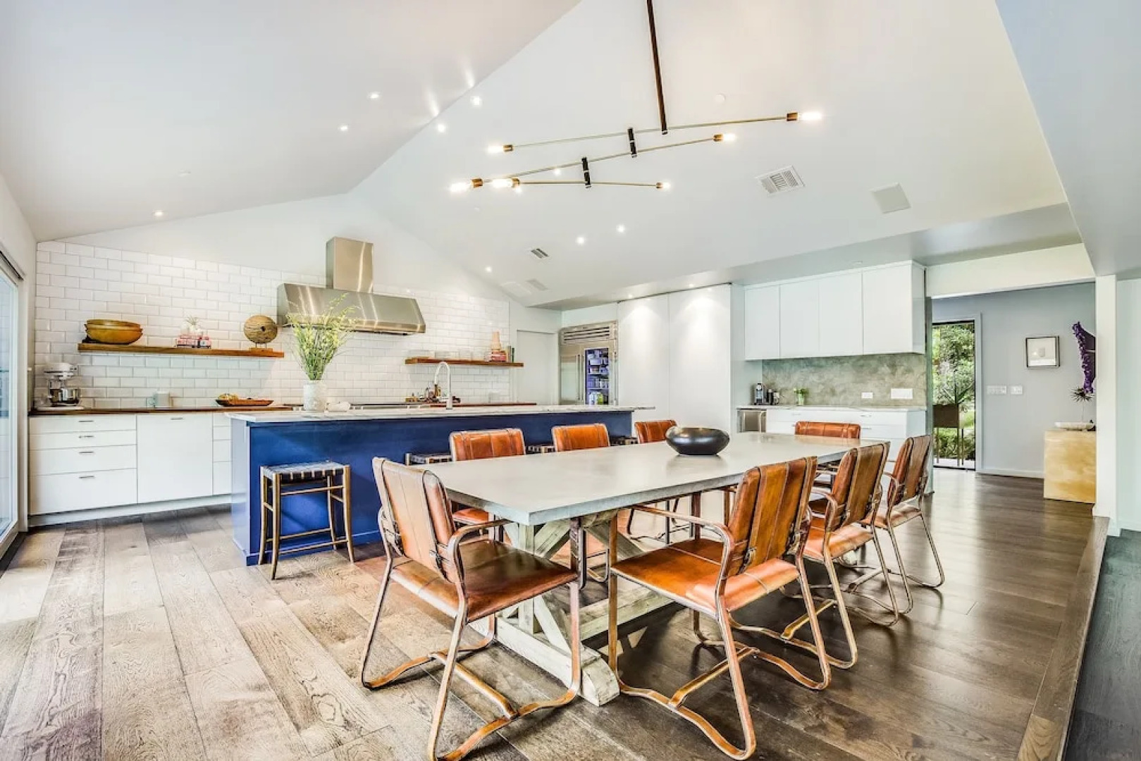 2602 Austin - 5 Br Home