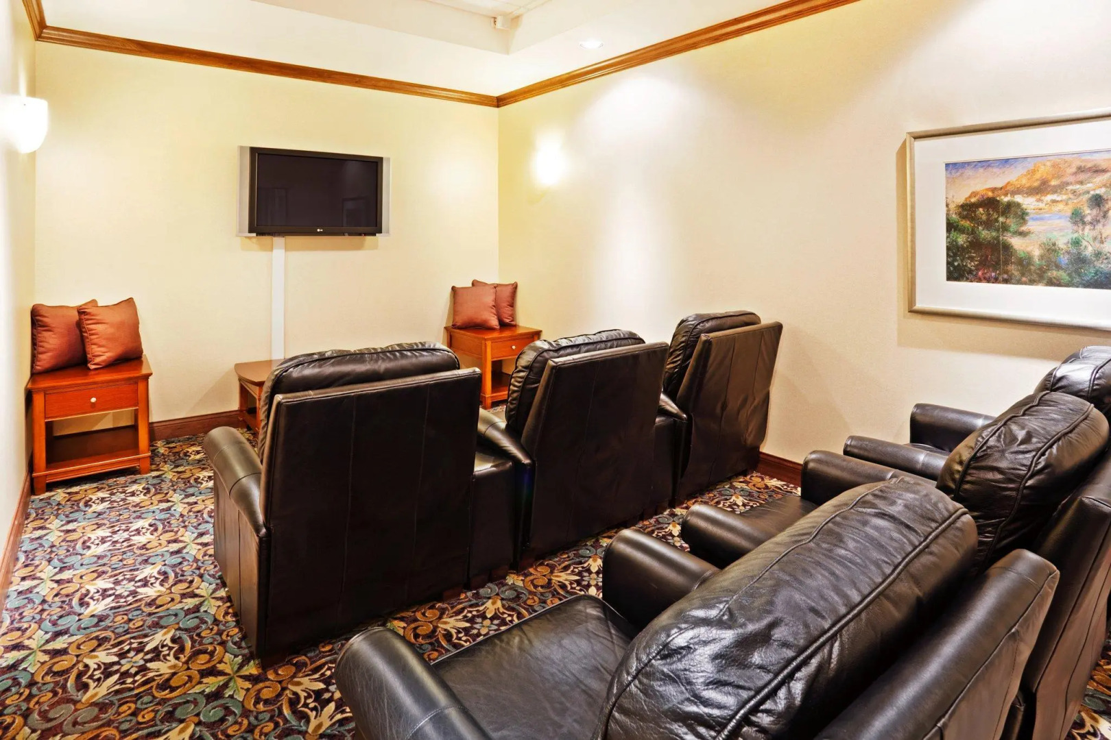 Staybridge Suites Oak Ridge by IHG