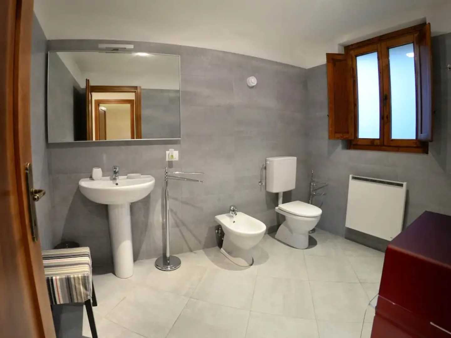 Tuscan Hideaway With Pool