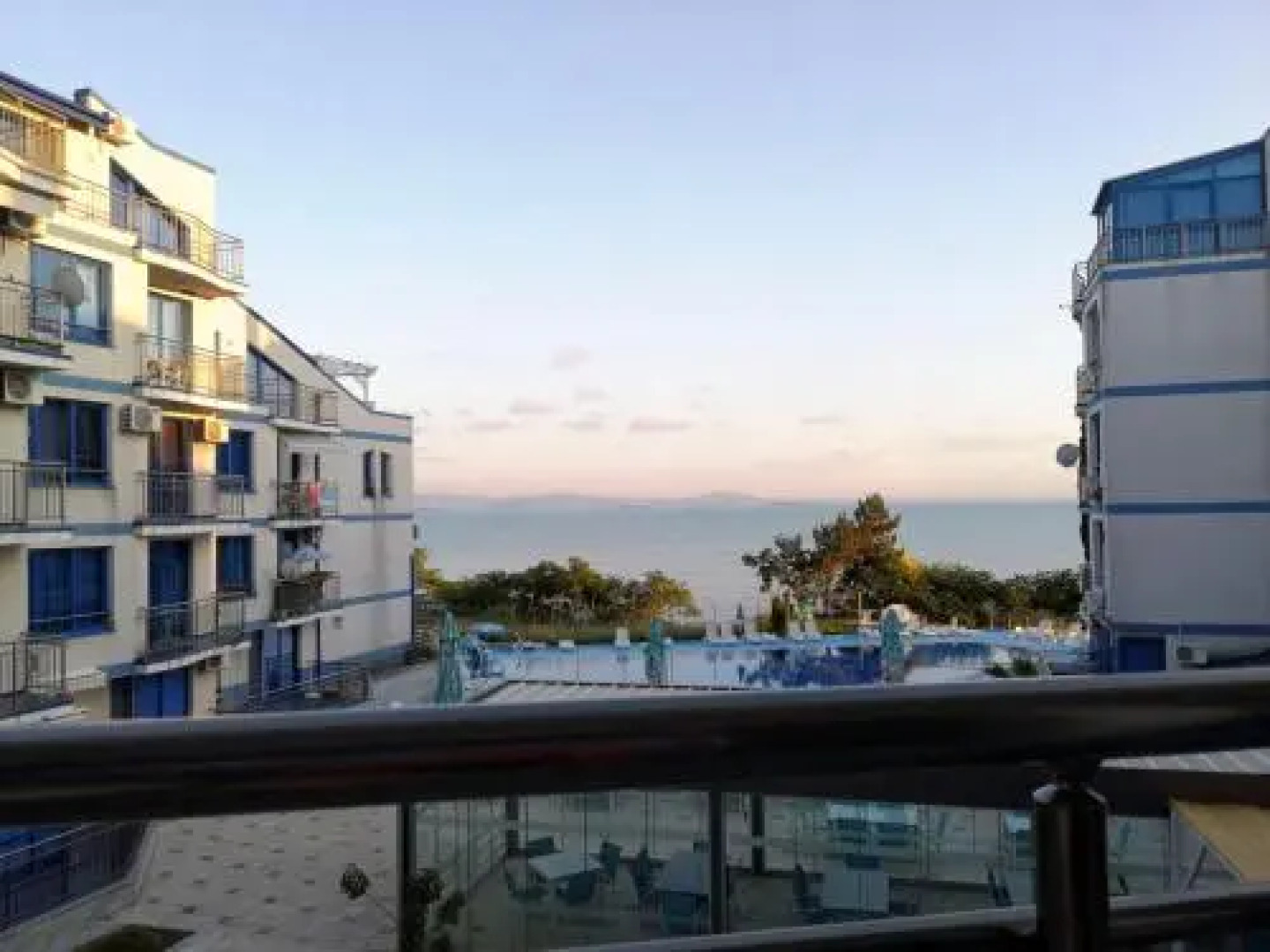 Apartment In Apartcomplex Blue Bay Palace