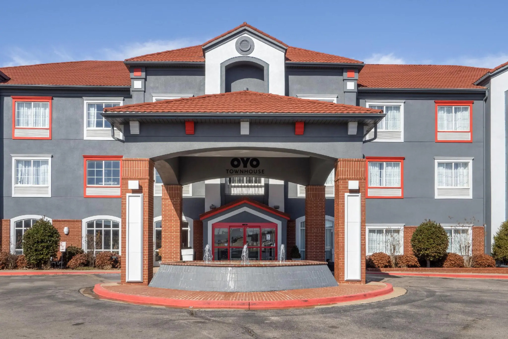 OYO Townhouse Oklahoma City Penn Square