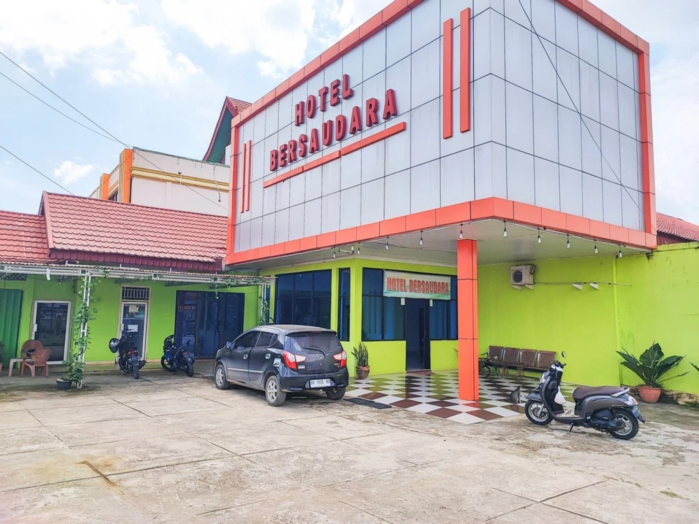 RedDoorz @ Hotel Bersaudara Bungo