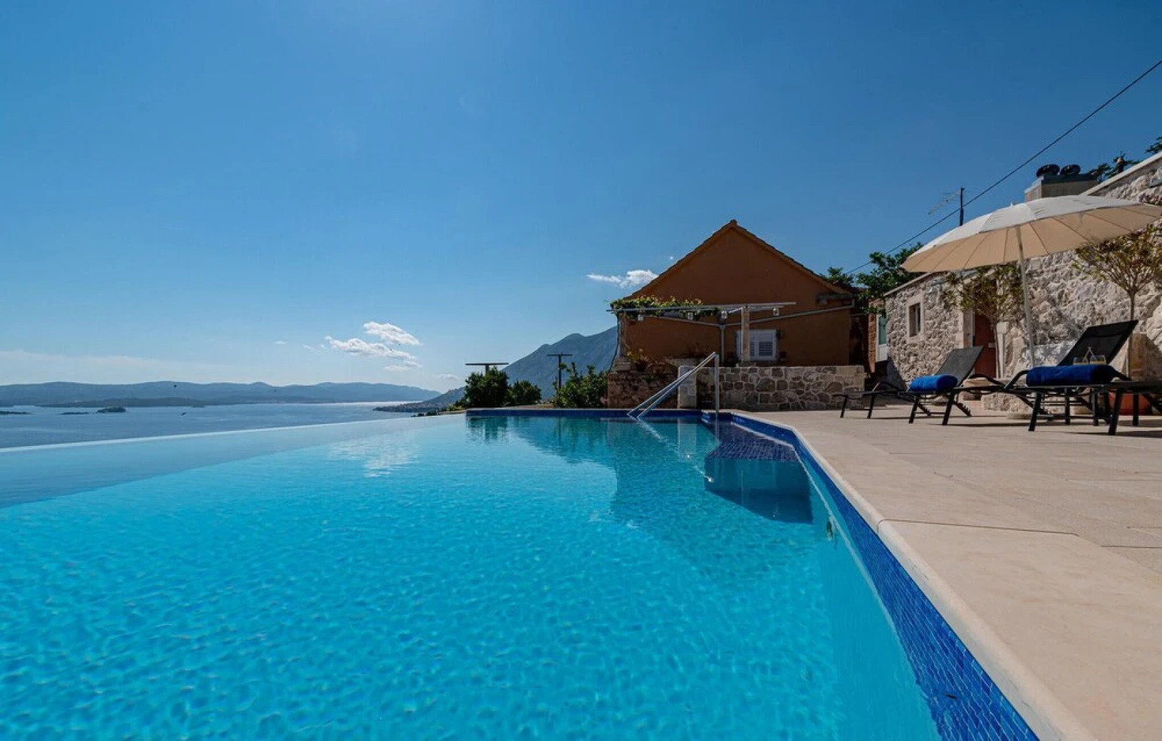 Beautiful Home in Mokalo With Wifi and 2 Bedrooms