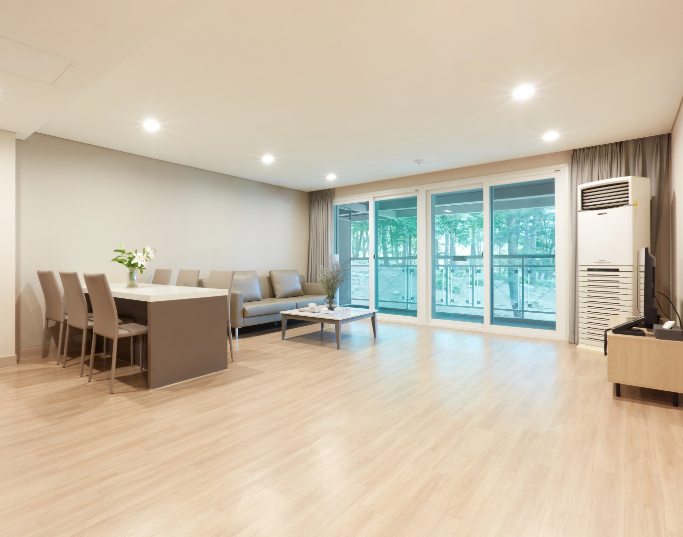 Phoenix Park Resort, Hotel & Condominium