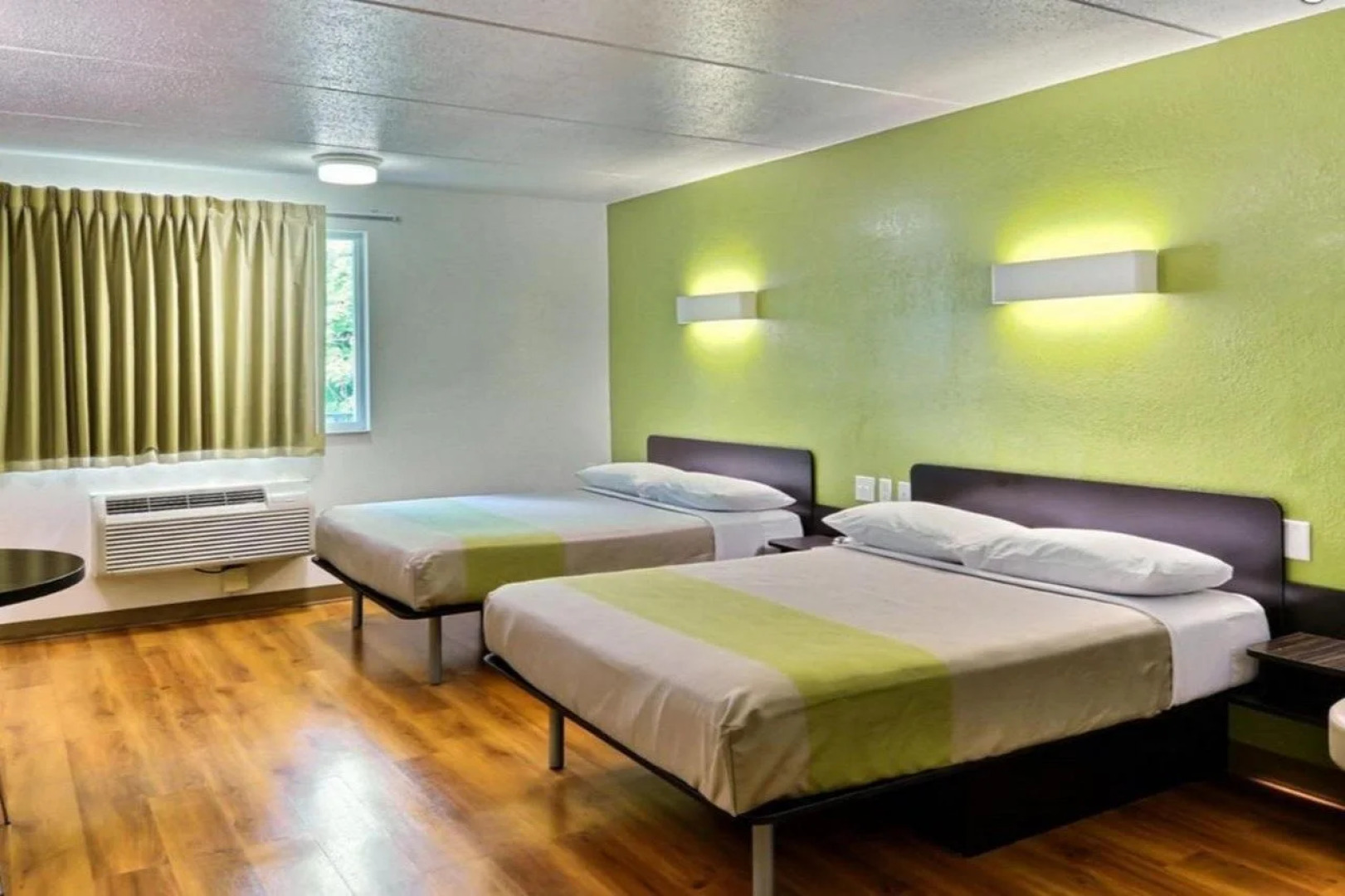 Motel 6 Indianapolis, IN