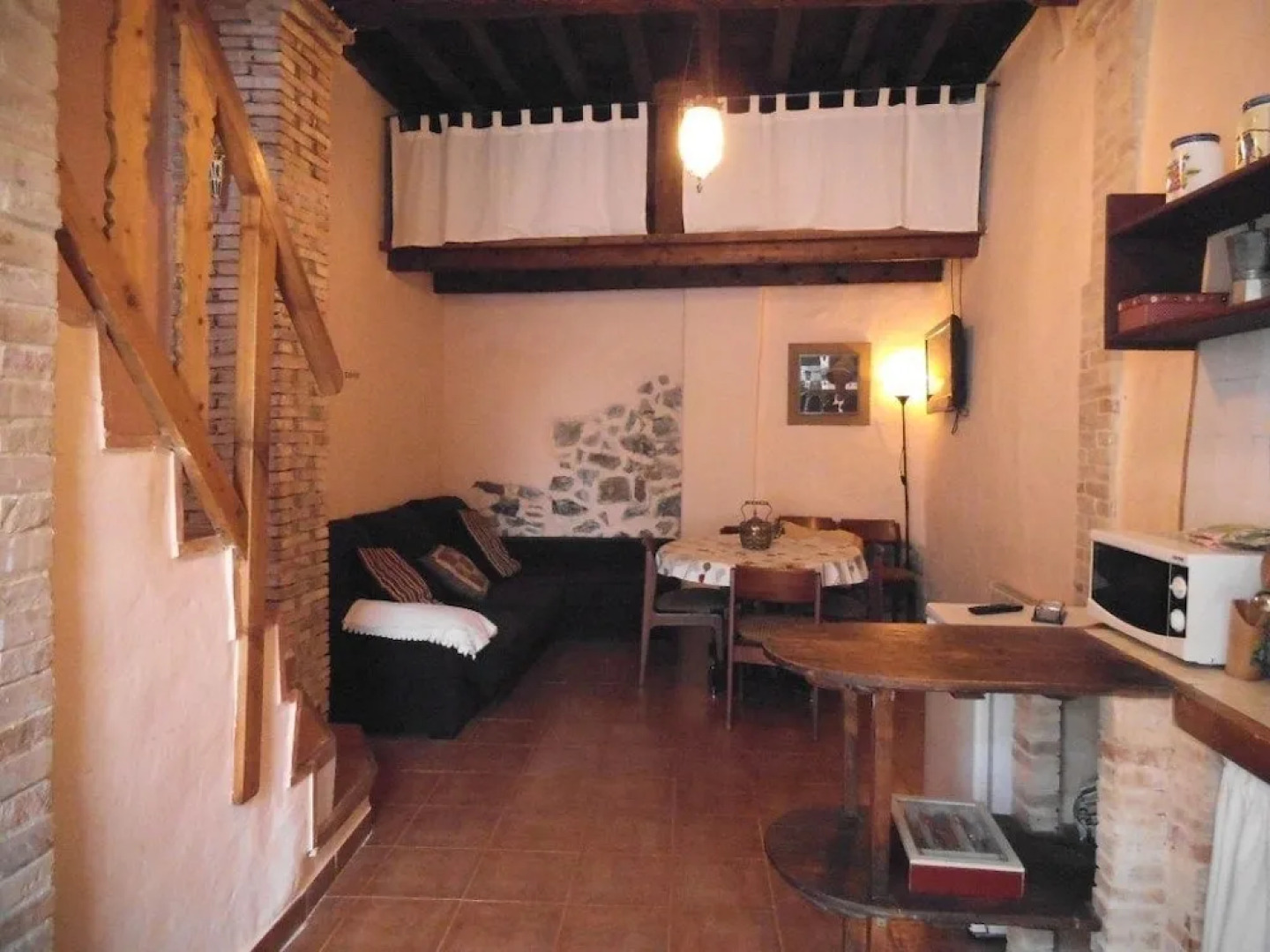 La Casa Mora