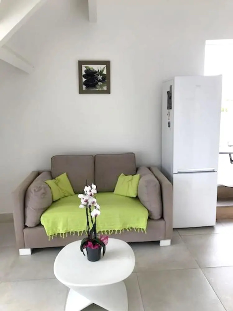 Studio in Sandy Ground, With Wonderful sea View, Pool Access, Enclosed Garden - 50 m From the Beach
