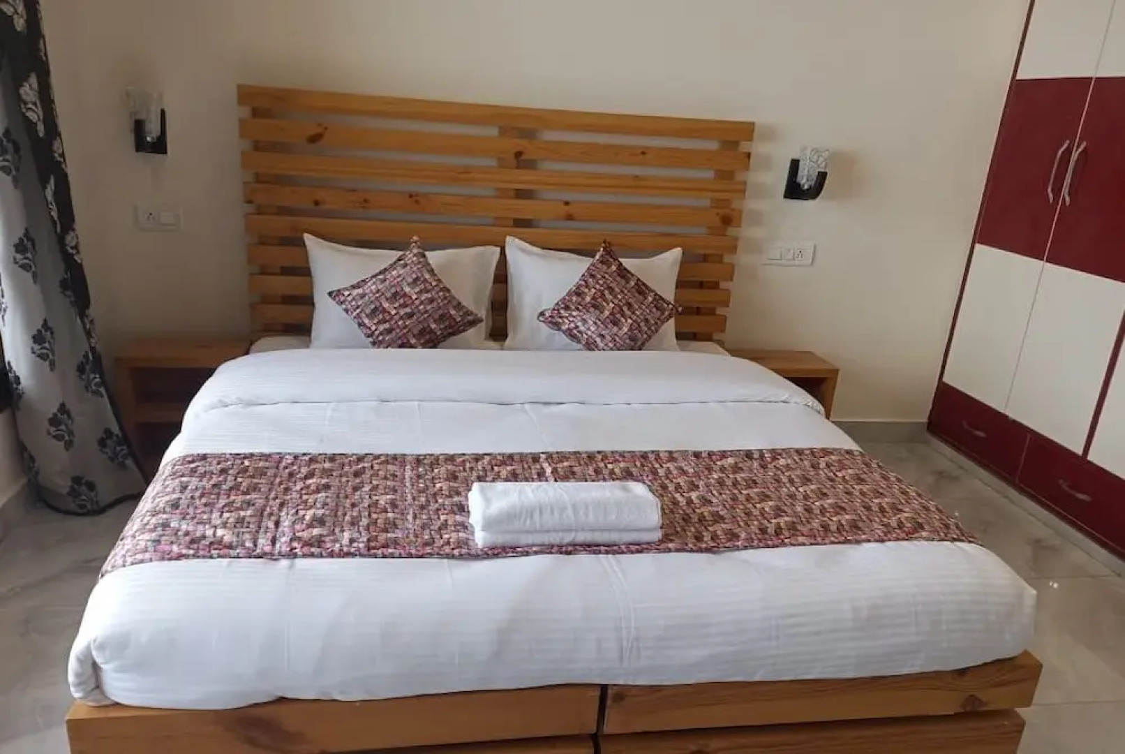 Him Hilton Luxury Hotel