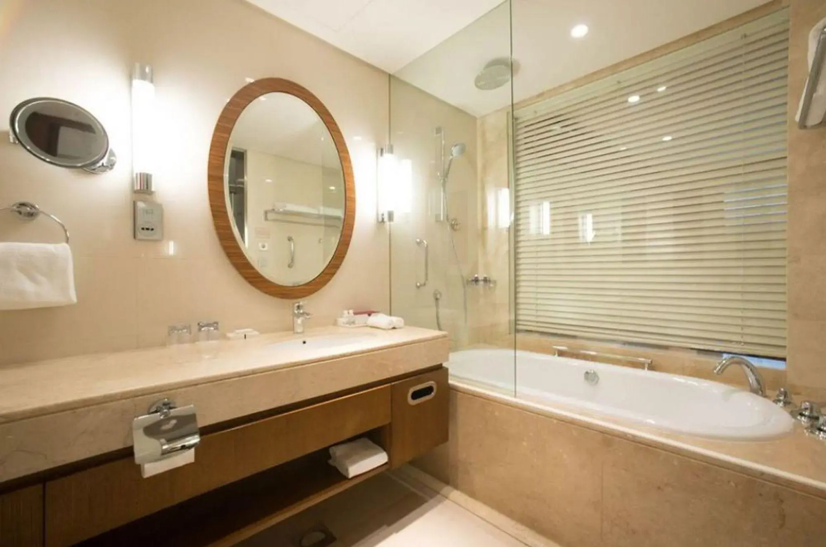 Crowne Plaza Doha - the Business Park, an IHG Hotel