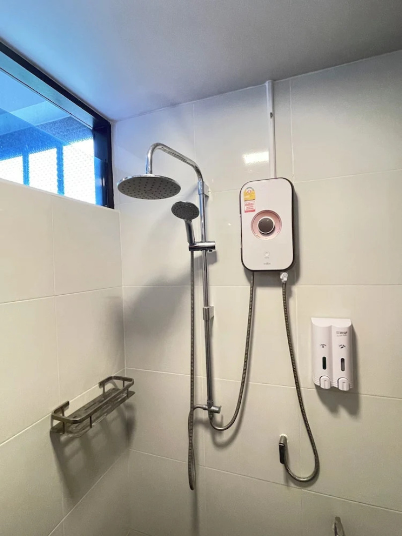 The Bedrooms Maeklong Service Apartment