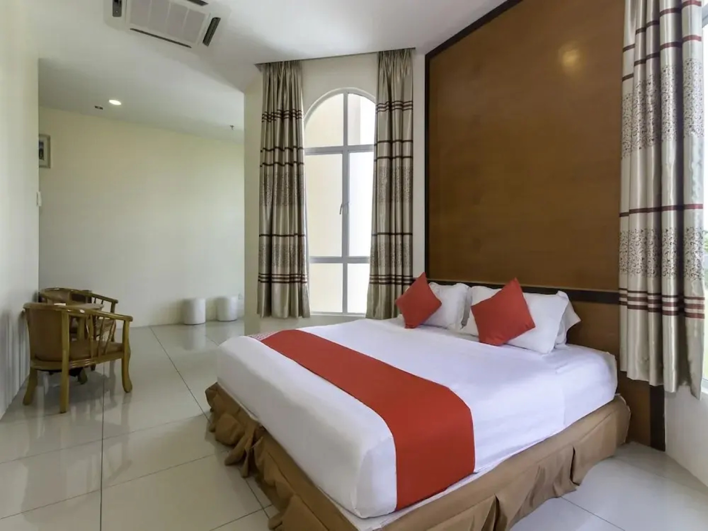 OYO 776 Fame hotel