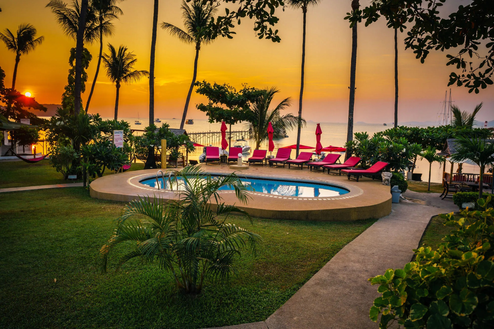 Samui Pier Beach Front Resort