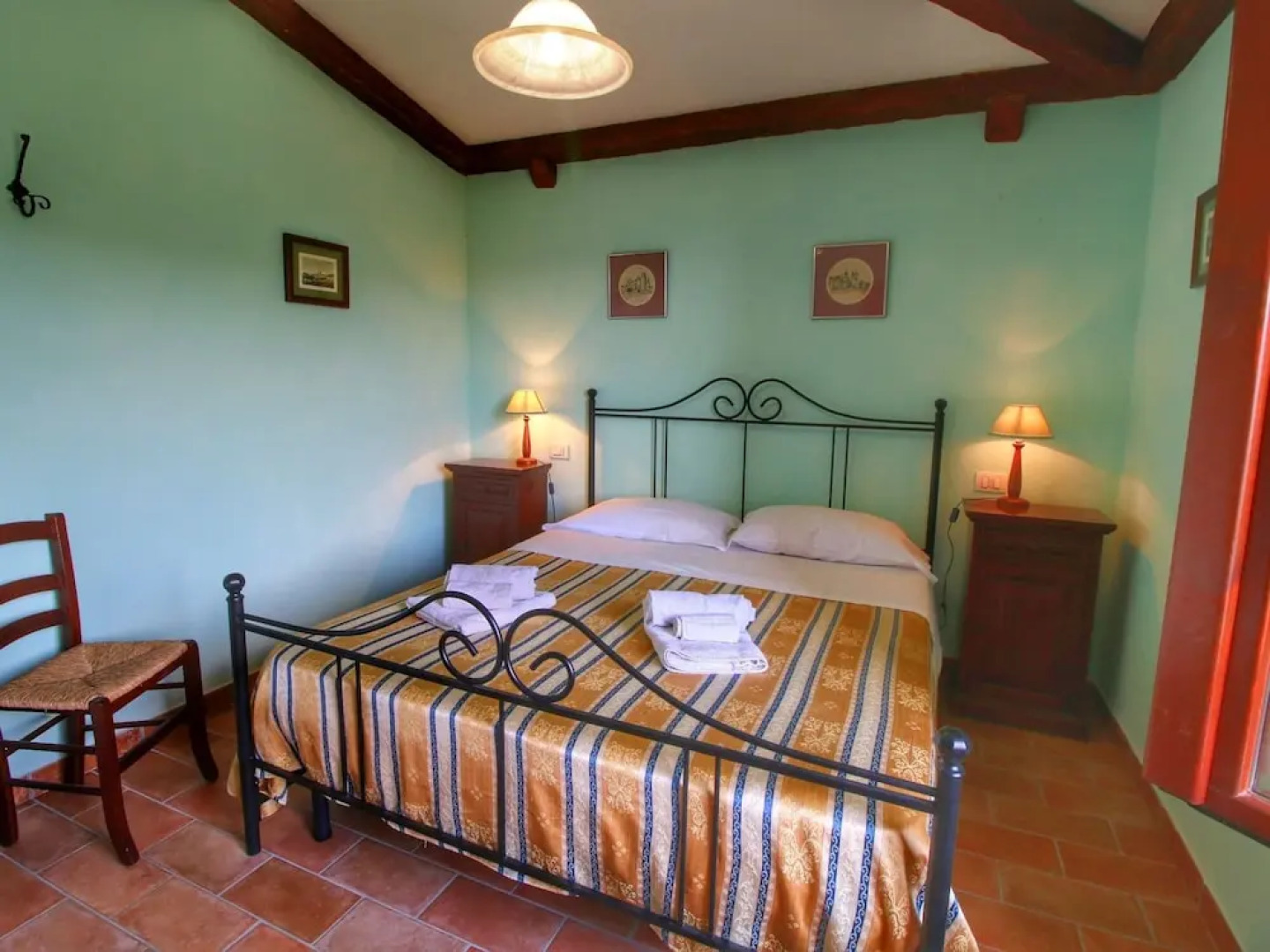 Pet-friendly Cottage With Pool