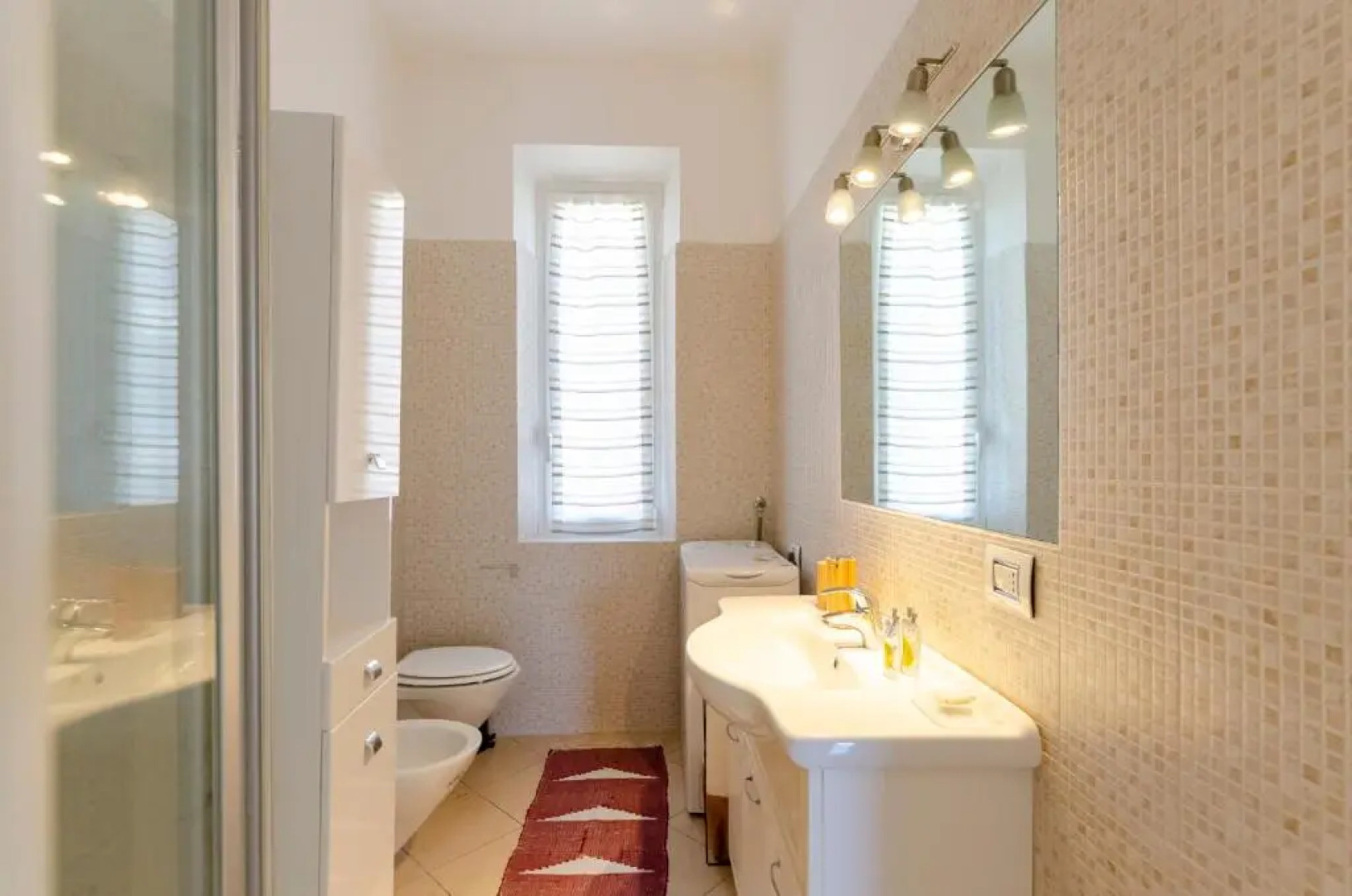 JOIVY Apt For 6, Near Centre, Beach And Train Station