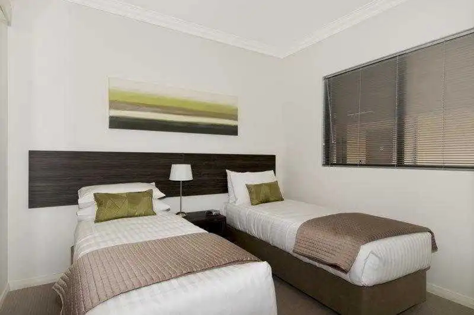 Quality Suites Crest Mandurah