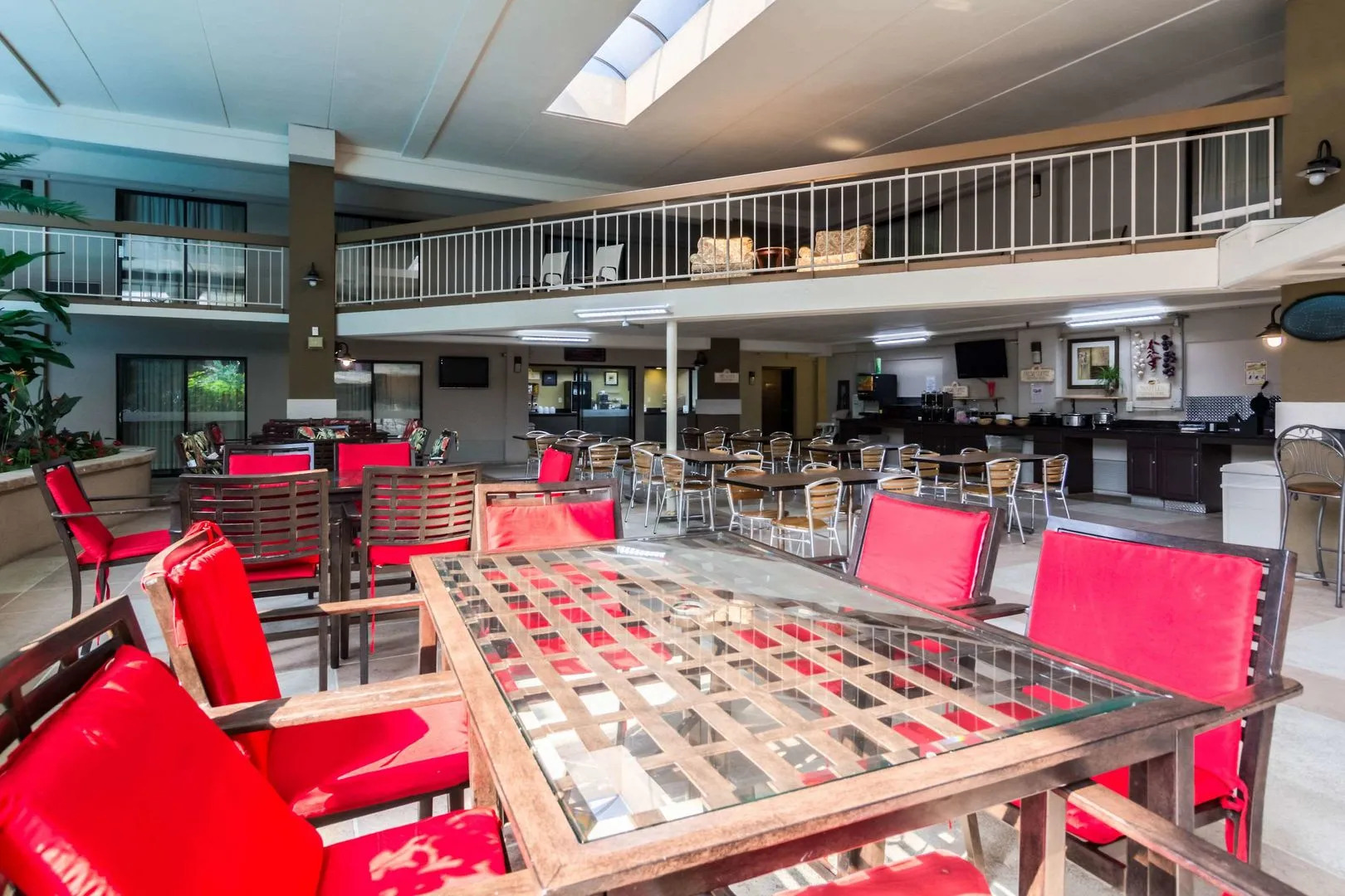 The Plaza Inn & Suites