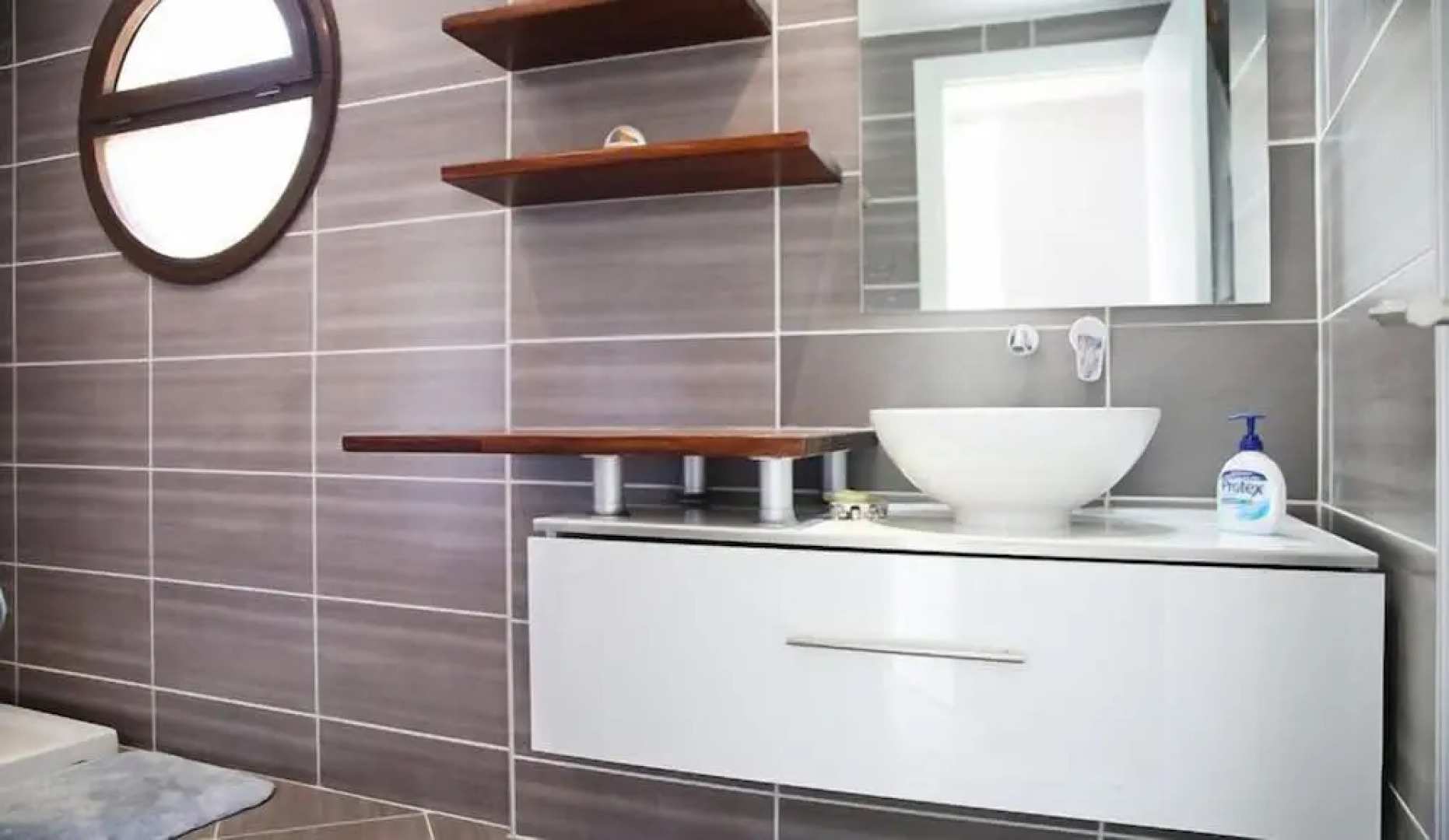 Villa Sandra Torba - 5 Bedrooms