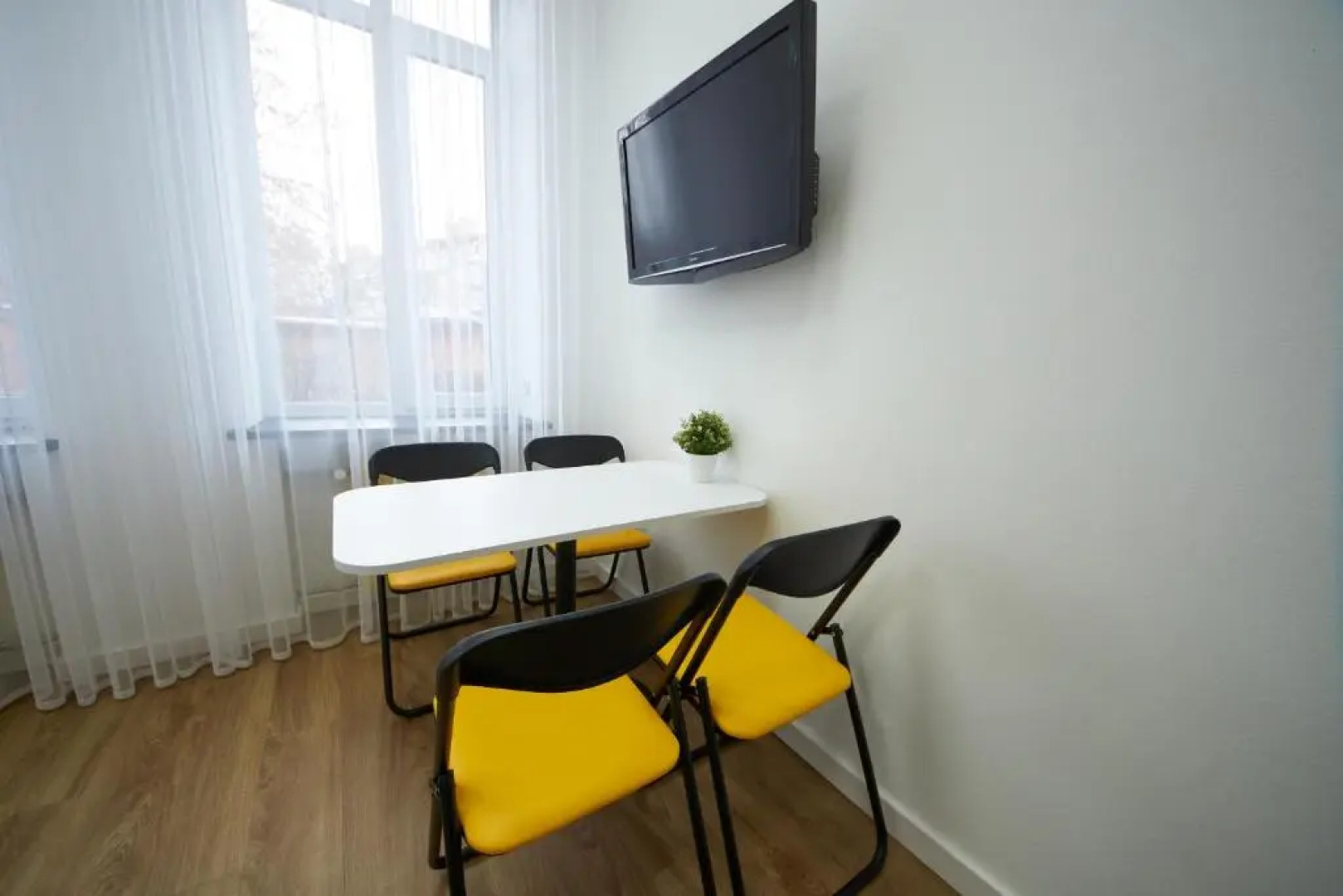 Затишні дворівневі смарт апартаменти