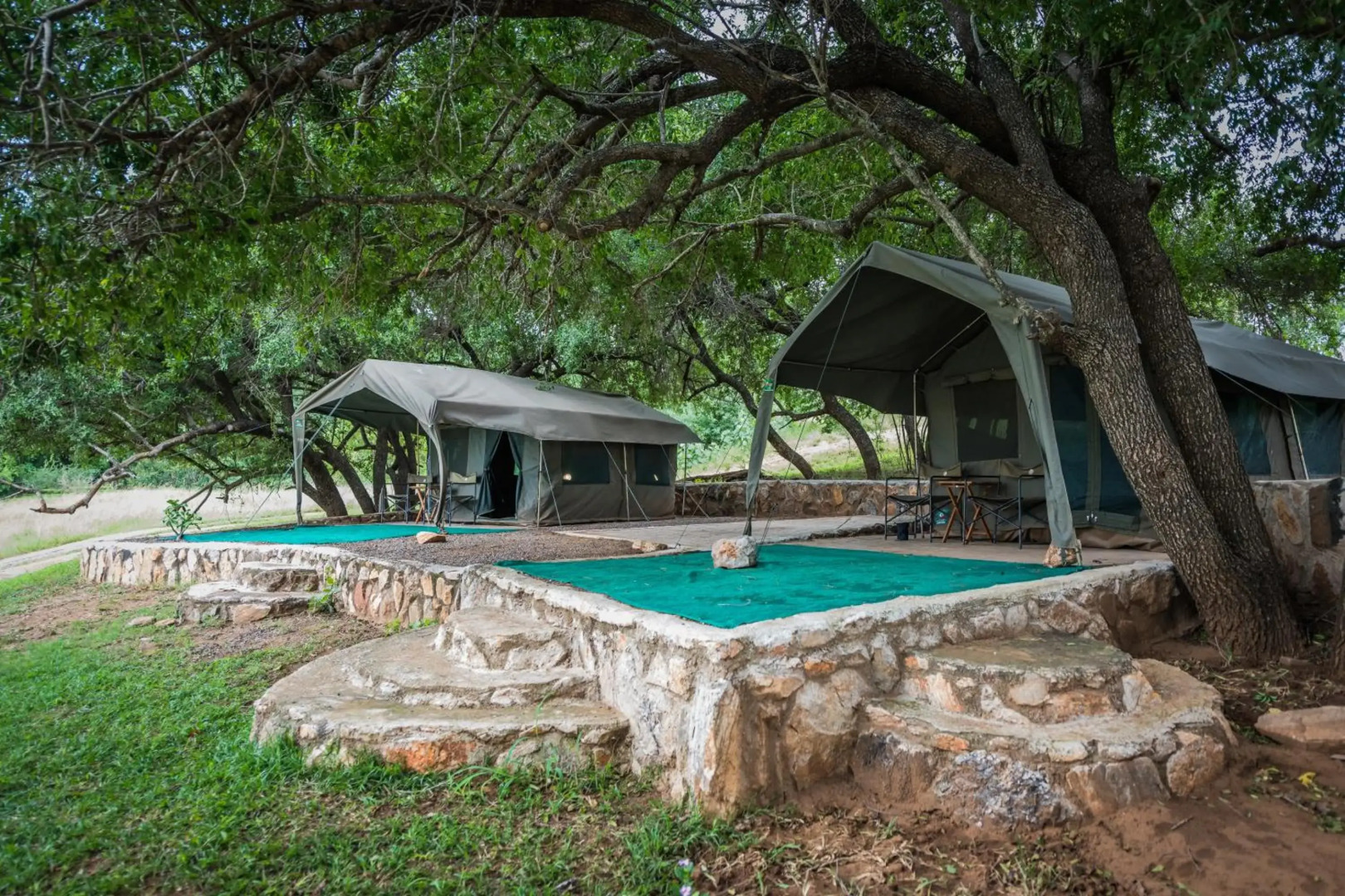 Maninghi Lodge