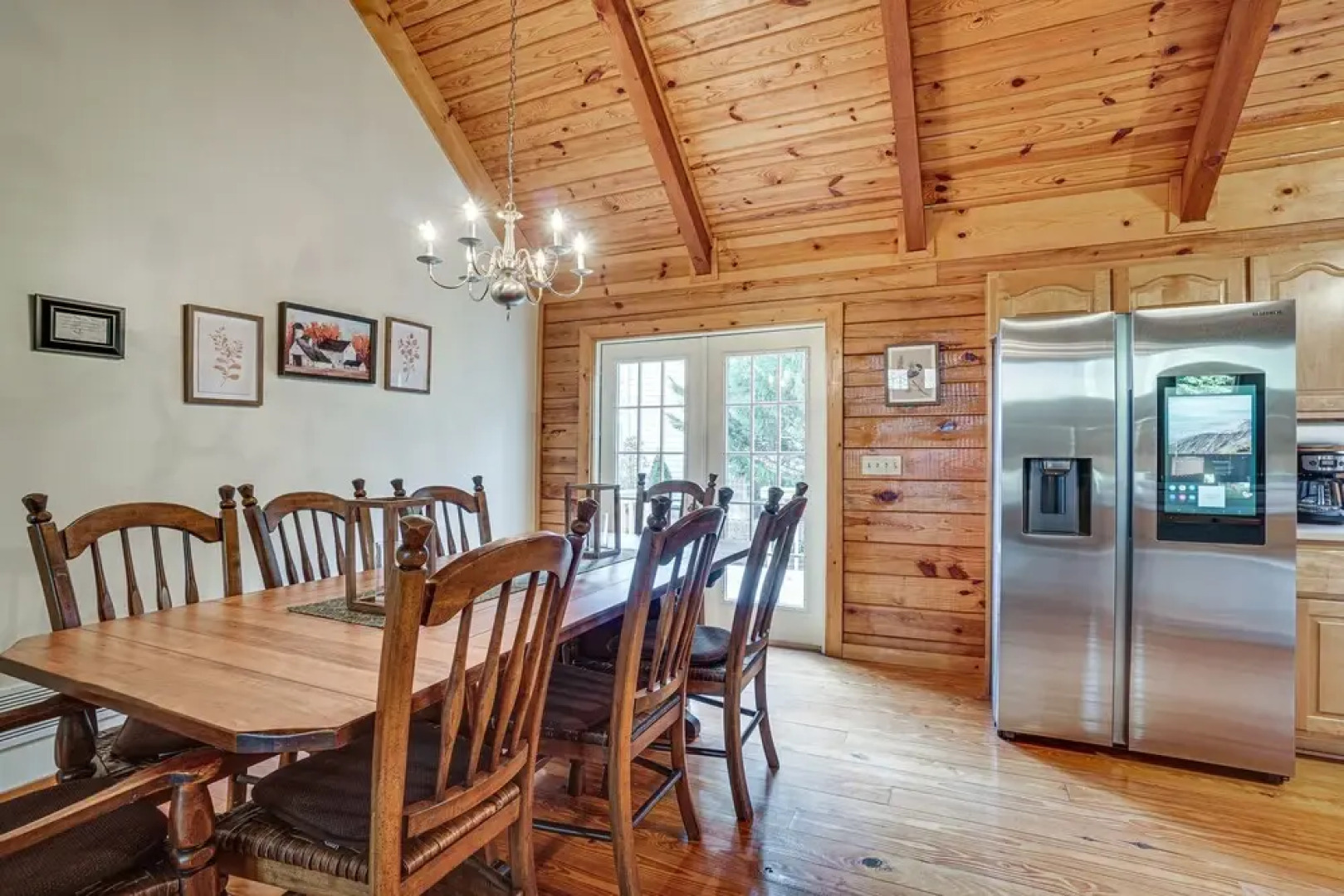 Spacious Log Cabin in Helen w/ Deck & Pool Access!