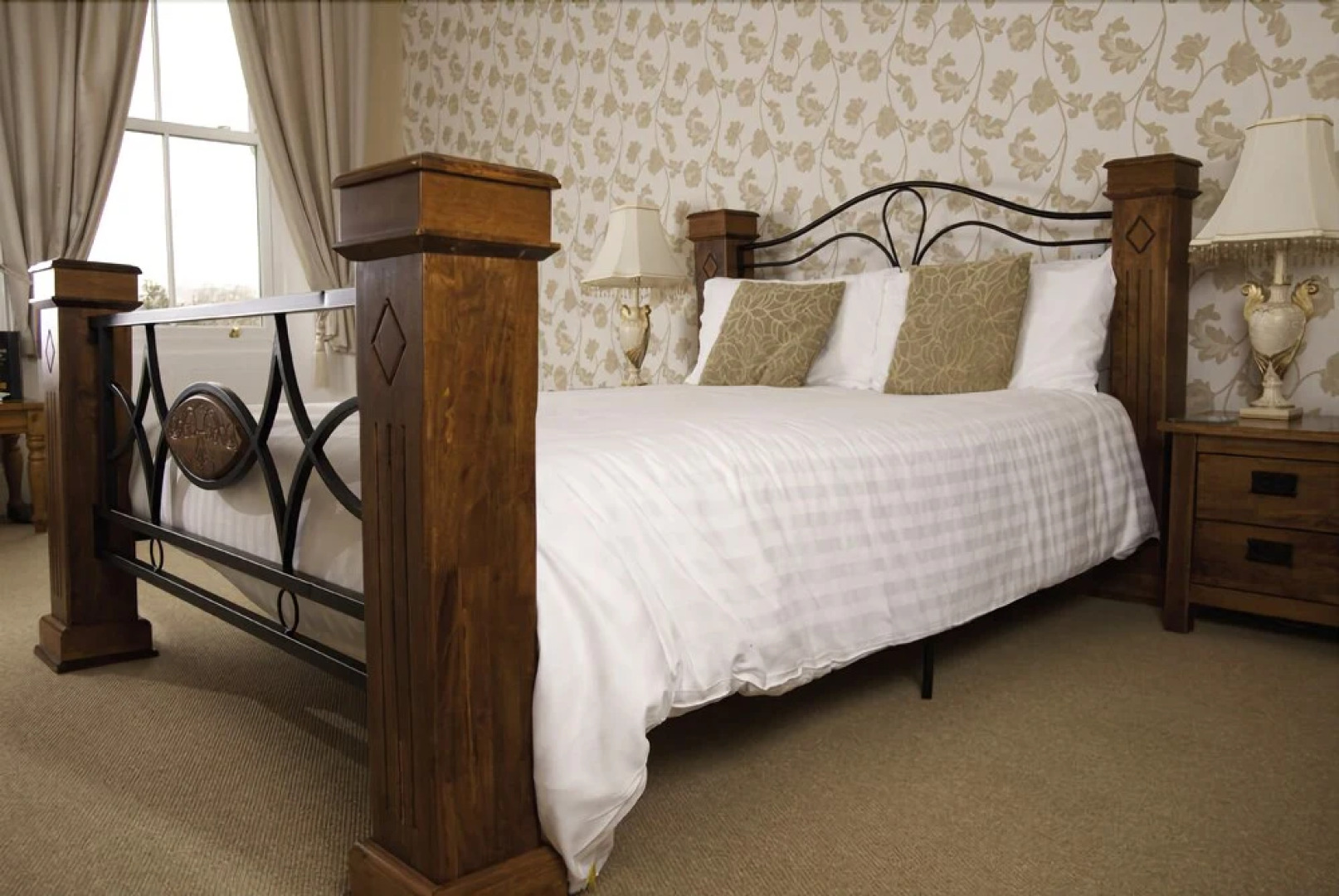 Westlakes Hotel and Restaurant