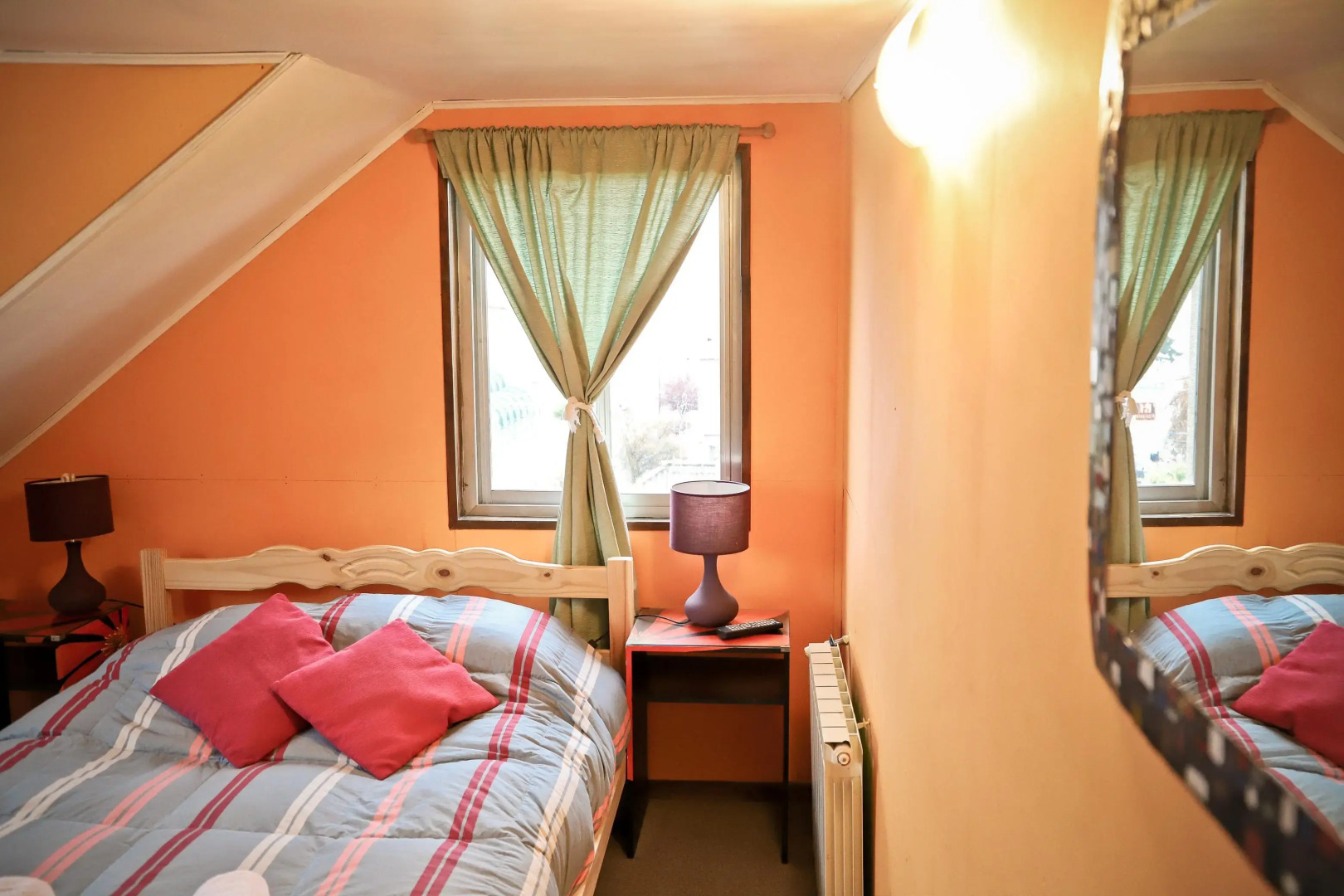 The House Hostel Resto & Bar Bariloche