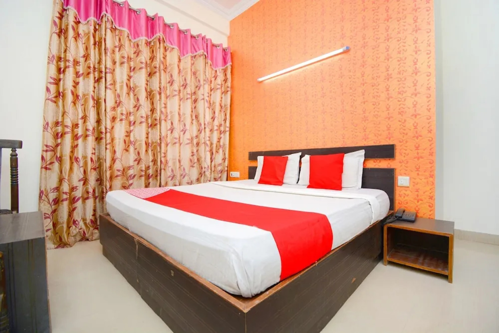 OYO 40160 Hotel  Aaa