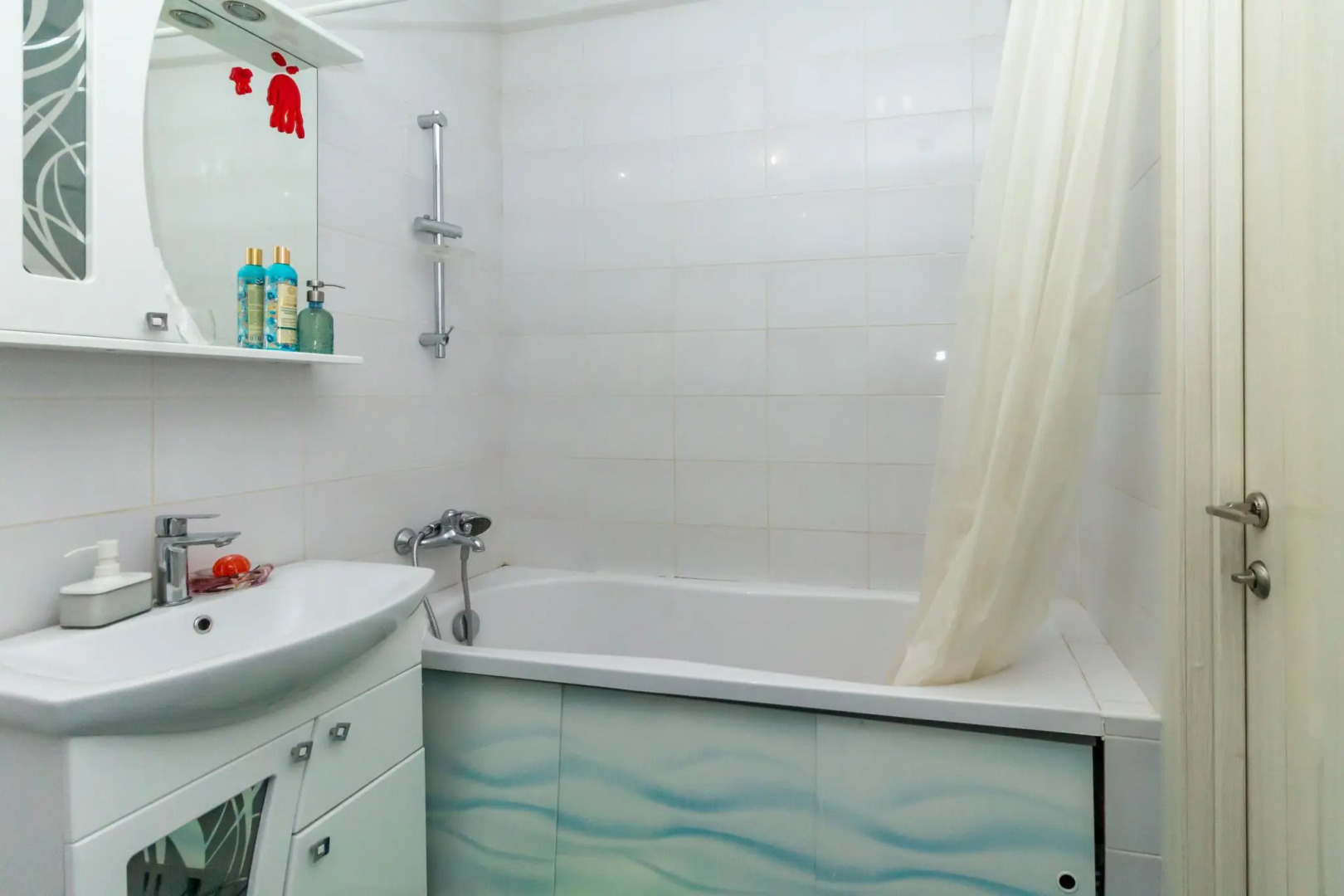 Moment House (Момент Хаус) на улице Молодёжная 4