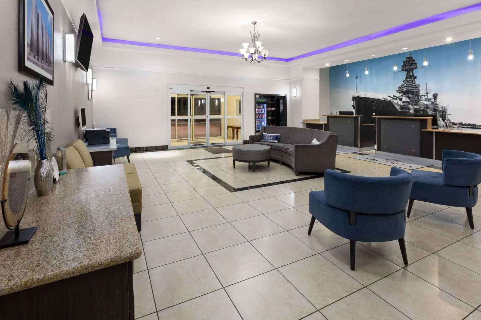La Quinta Inn & Suites by Wyndham Deer Park