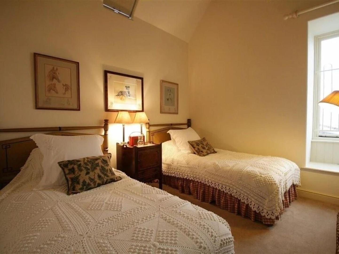 Thorndale Farm Barn Stable Cottage