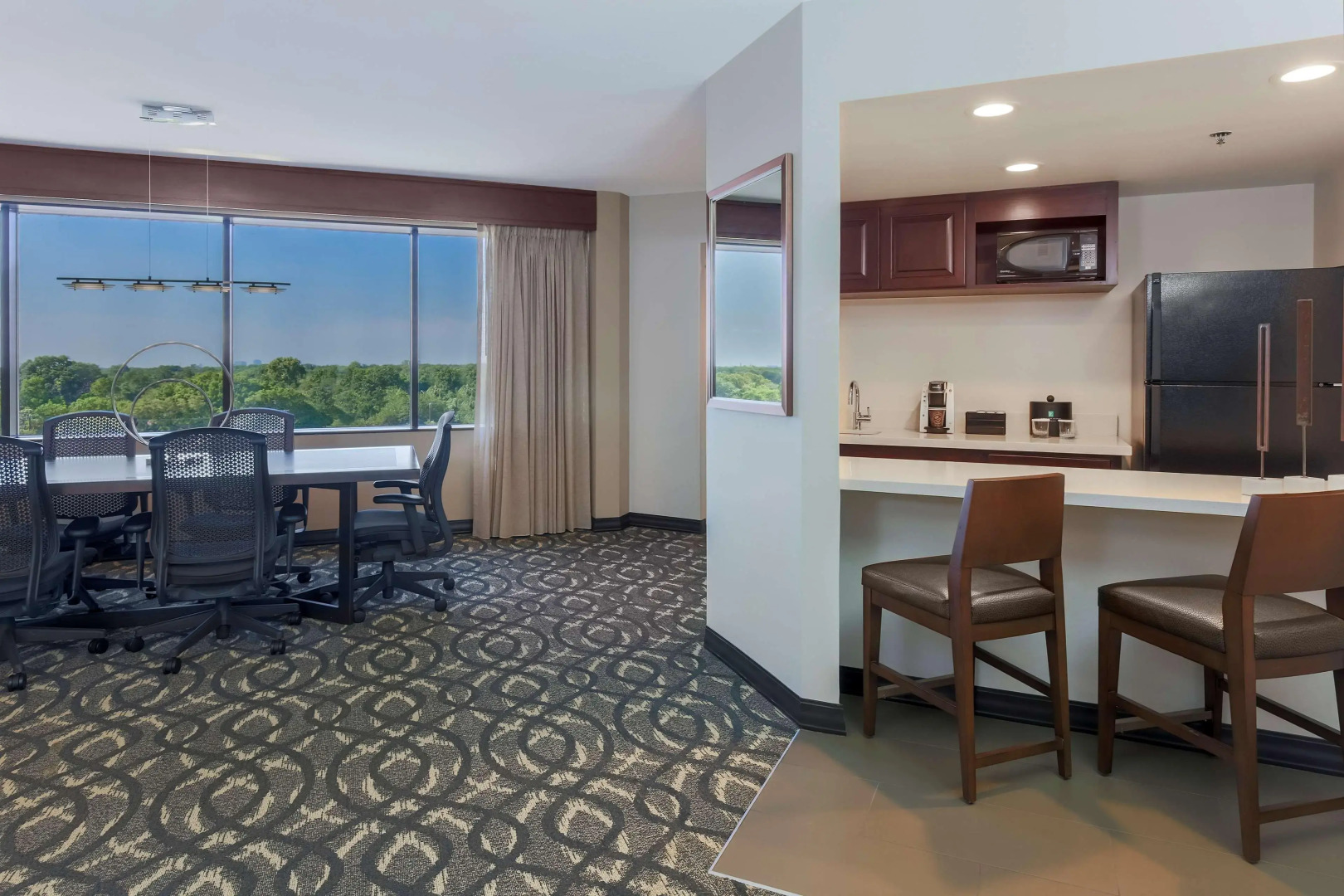 Embassy Suites by Hilton Dallas Love Field