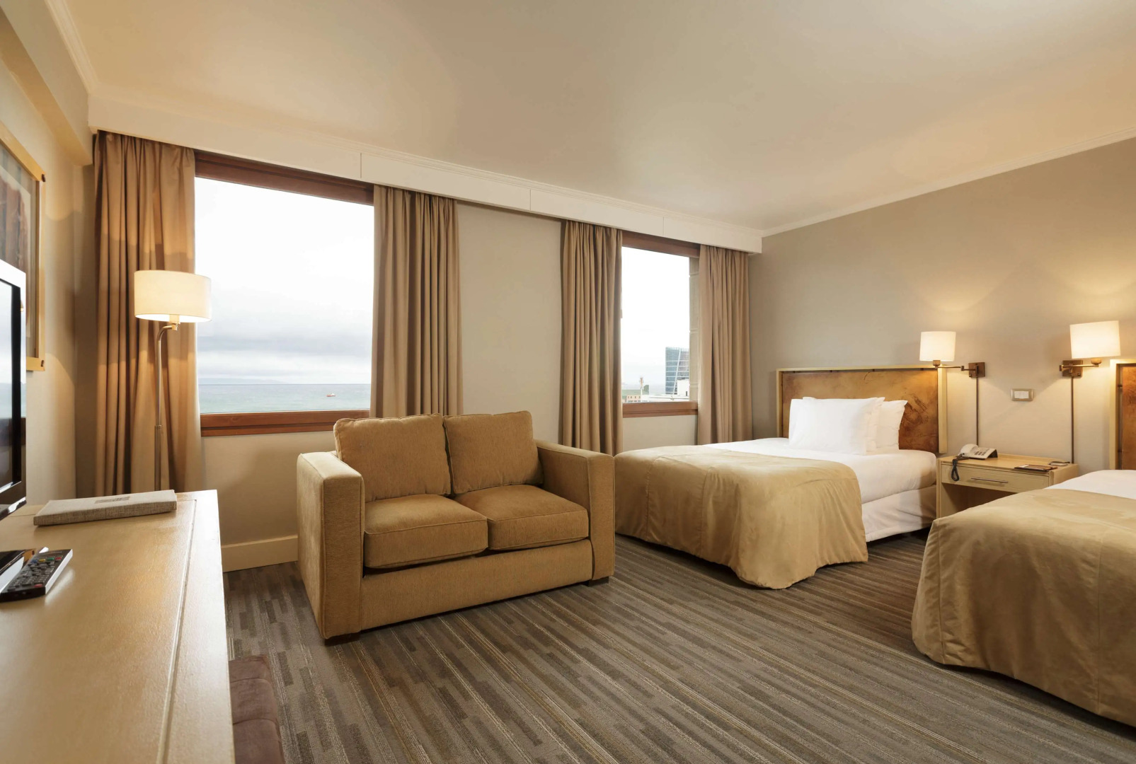 Hotel Cabo De Hornos