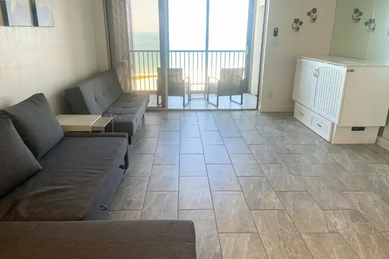 Landmark Towers 708 2 Br condo by RedAwning