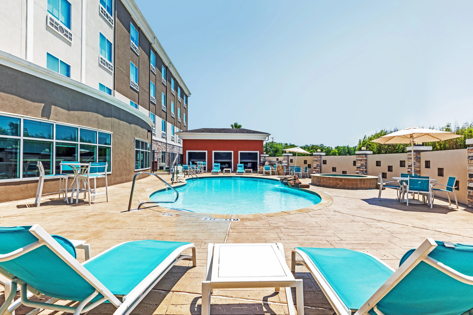 HOLIDAY INN EXP STES SPACE CTR by IHG
