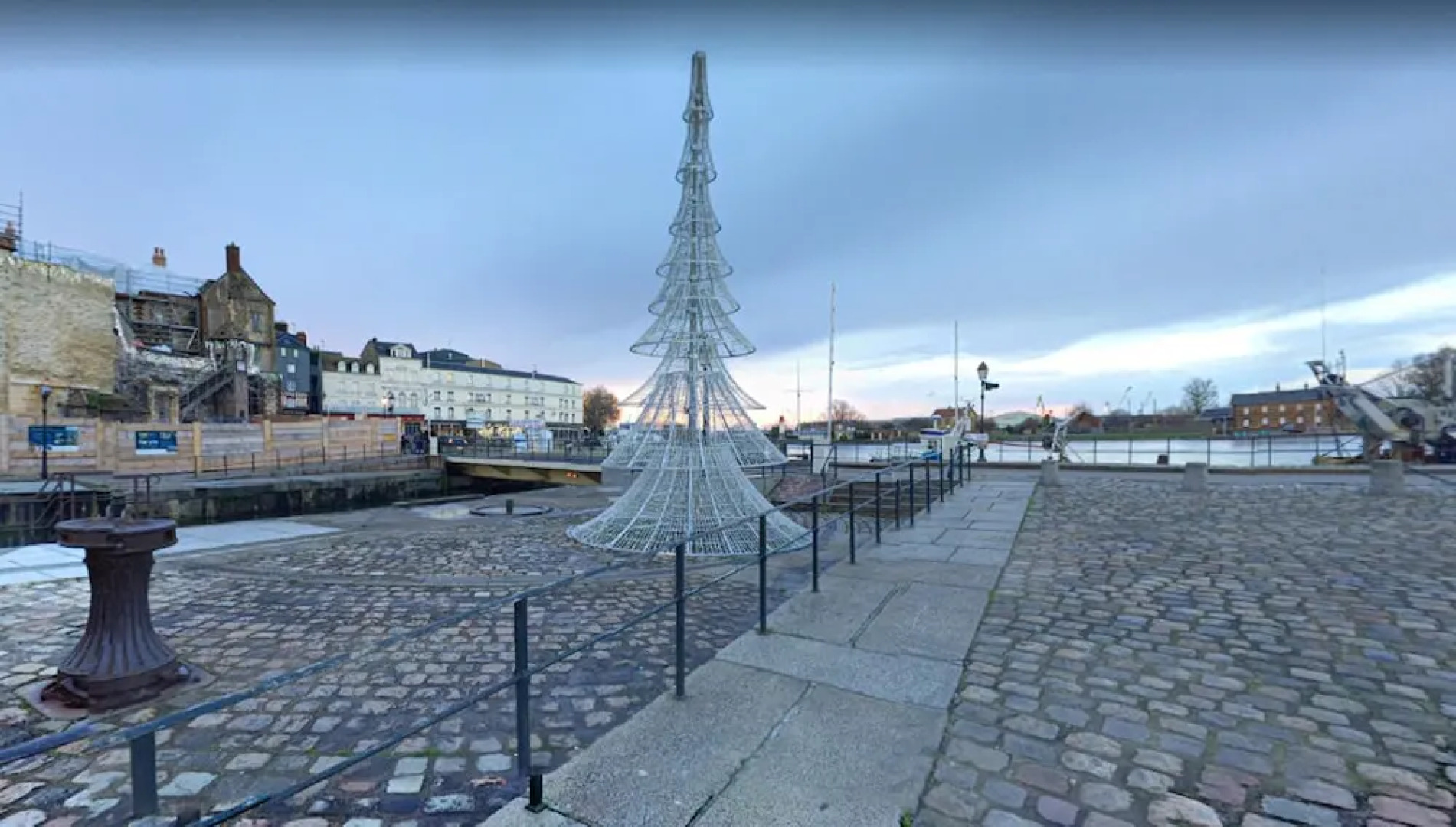 Apartment With one Bedroom in Honfleur, With Wonderful Lake View and Wifi - 2 km From the Beach