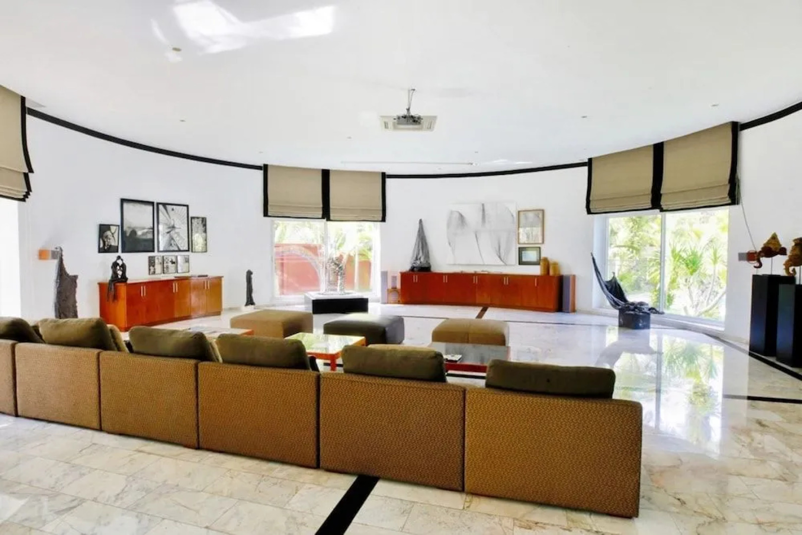 Thaillywood Luxury Palace Unique In Pattaya