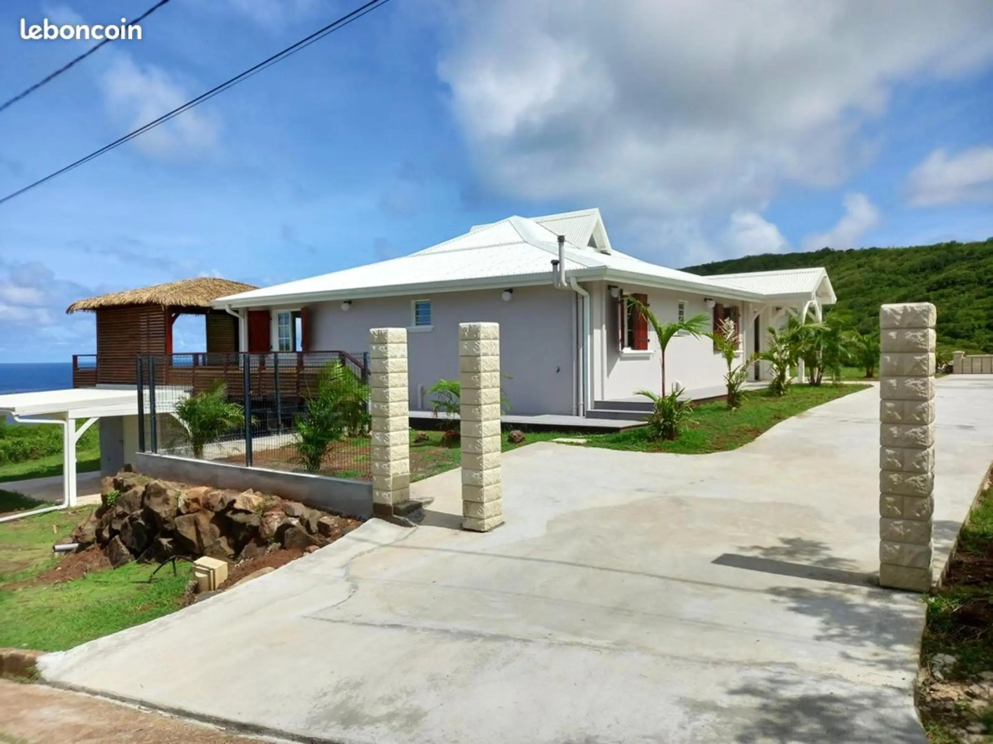 Villa de 4 chambres avec vue sur la mer piscine privee et jacuzzi a Le Marin a 3 km de la plage