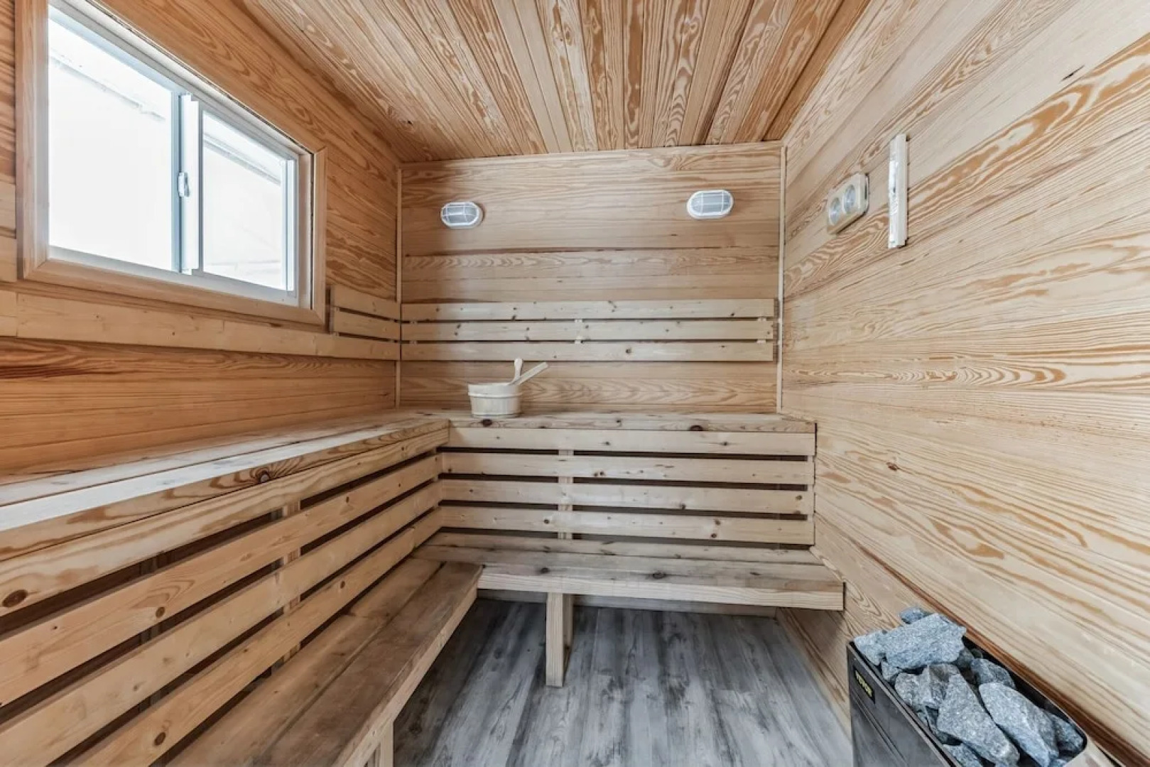 Private Villa With Pool And Sauna 5 Bedroom Home by RedAwning