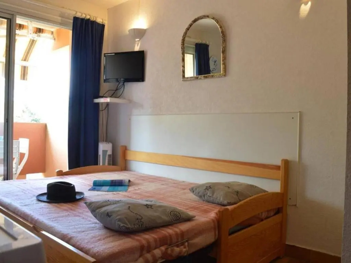 Appartement Bormes-les-Mimosas, 1 pièce, 4 personnes - FR-1-251-226