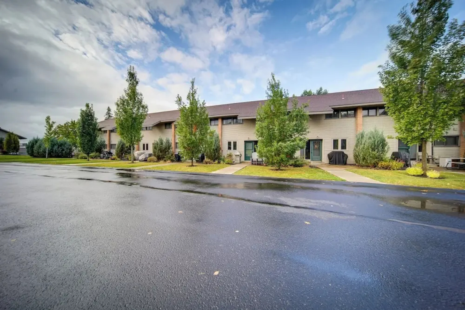 Lakeside Retreat in Dewittville w/ Pool Access!