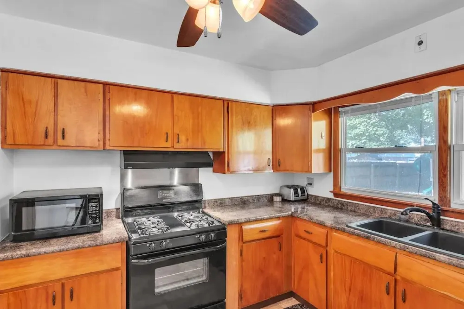 Rama's Abode - Family-friendly Retreat 3 Bedroom Home